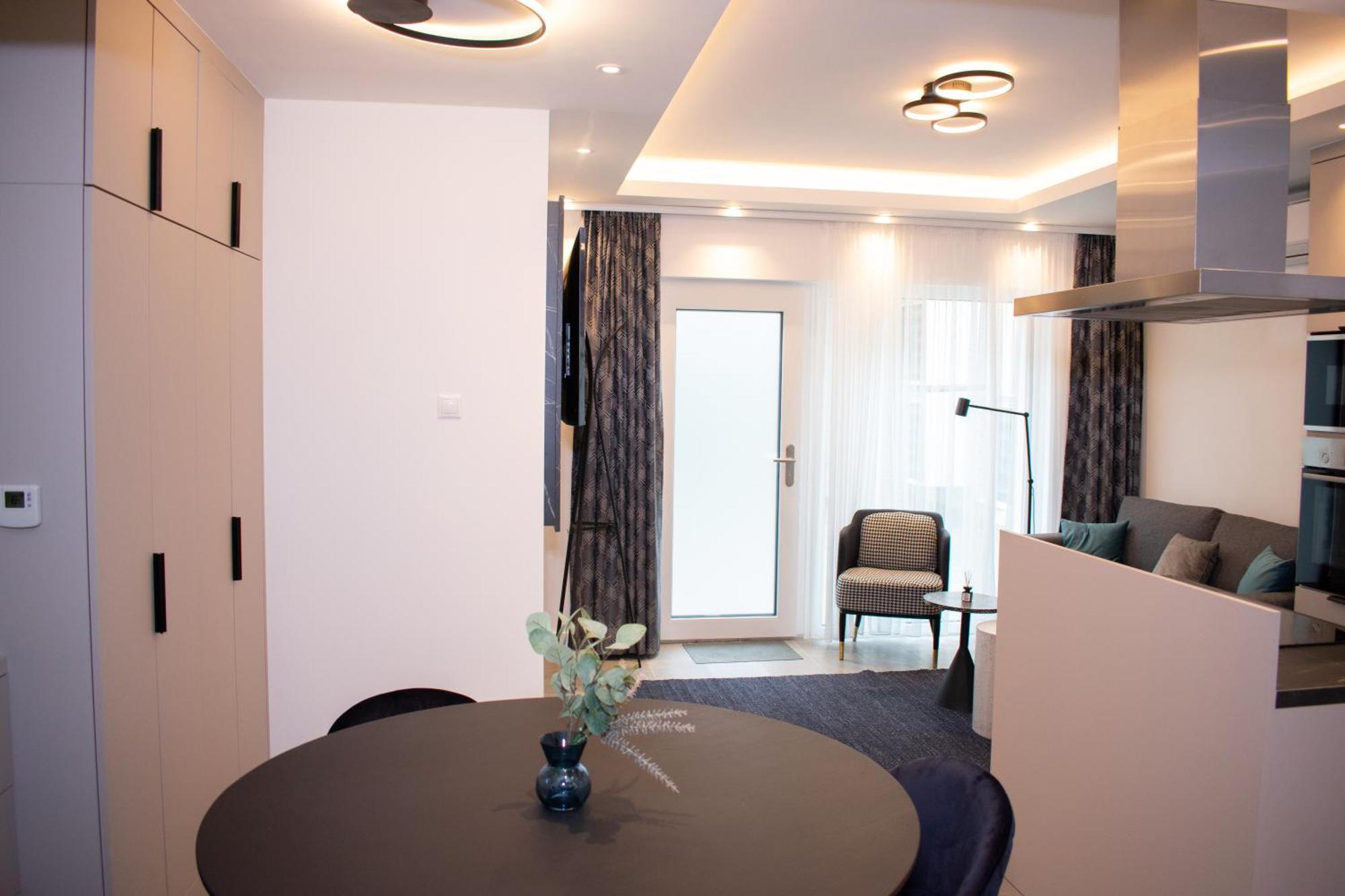 Luxury Cozy 2 Bdr Downtown Apt.4 บูดาเปสต์ ภายนอก รูปภาพ