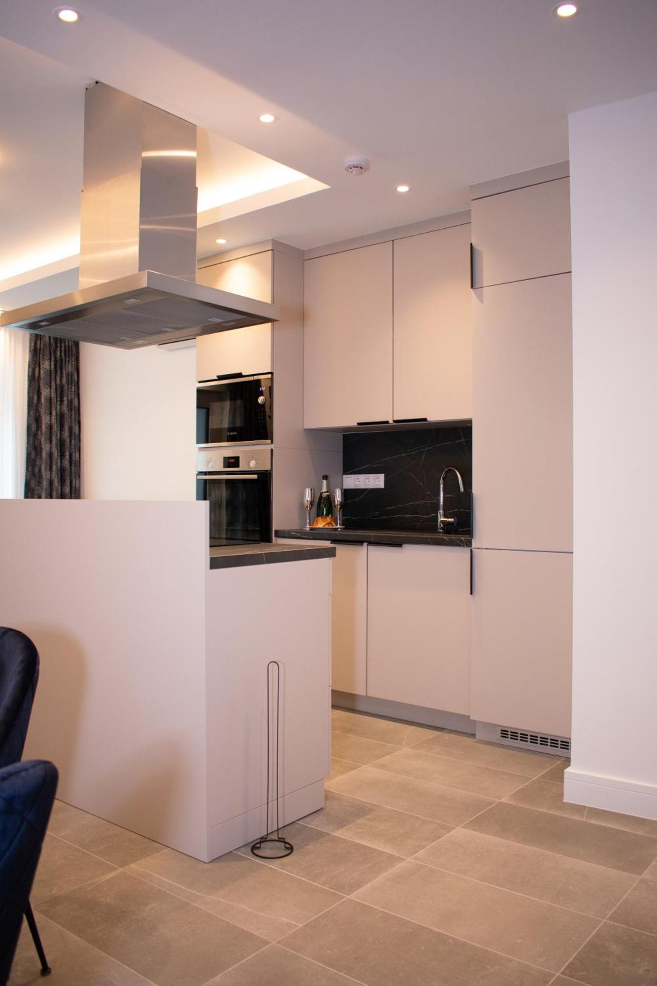 Luxury Cozy 2 Bdr Downtown Apt.4 บูดาเปสต์ ภายนอก รูปภาพ